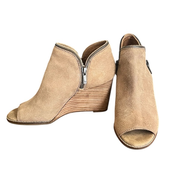 SALE Lucky Brand Jakobie Peep Toe Wedges - Picture 8 of 8